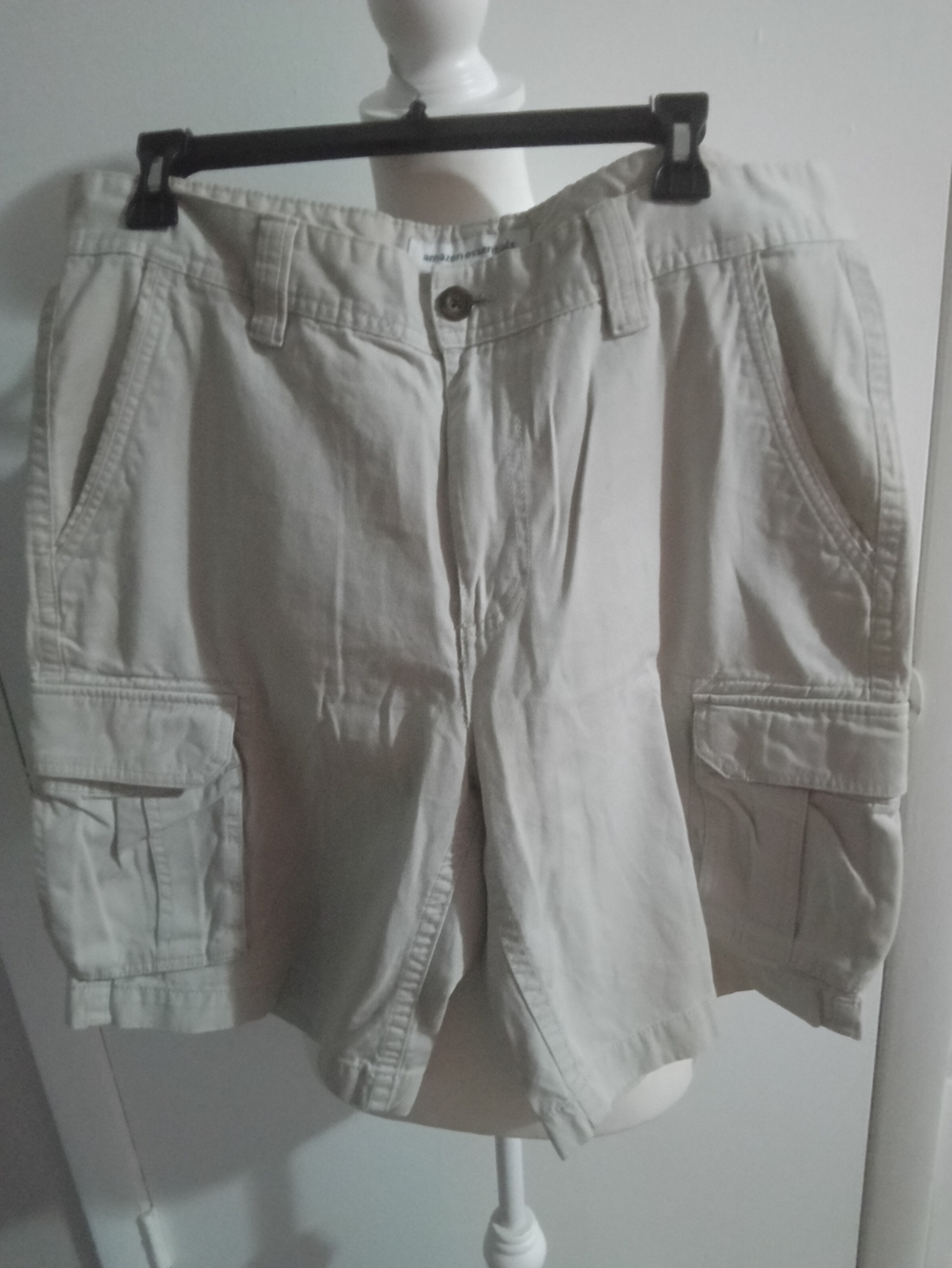 Amazon Essentials Men's Light Khaki Cargo Shorts